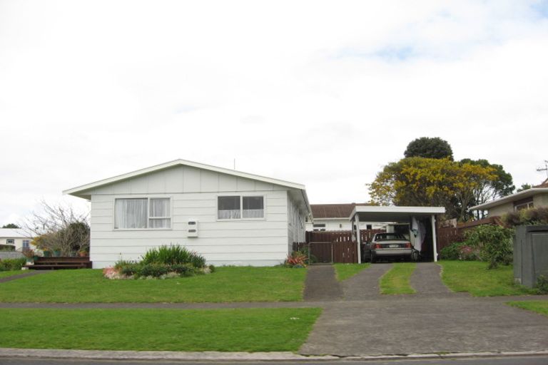 Photo of property in 16 Rahiri Street, Waitara, 4320