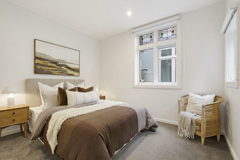 Photo of property in 121d The Parade, Island Bay, Wellington, 6023