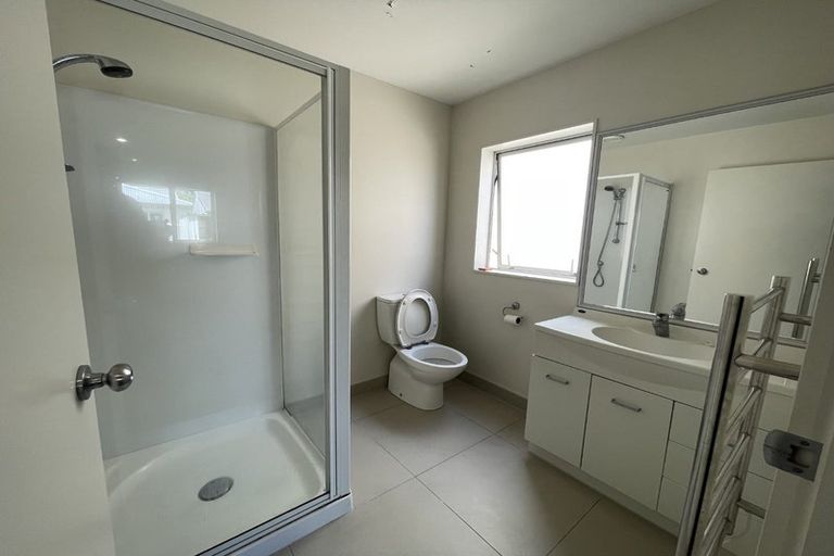 Photo of property in 4 Popokatea Drive, Takanini, 2112