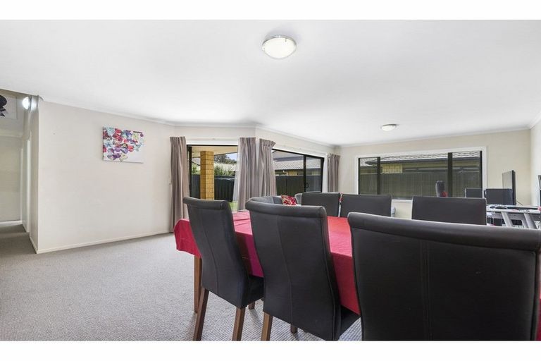 Photo of property in 31/64 Kawaha Point Road, Kawaha Point, Rotorua, 3010