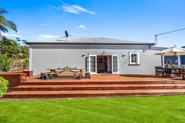 Photo of property in 3 Signal Stn Road, Pouto, Te Kopuru, 0391