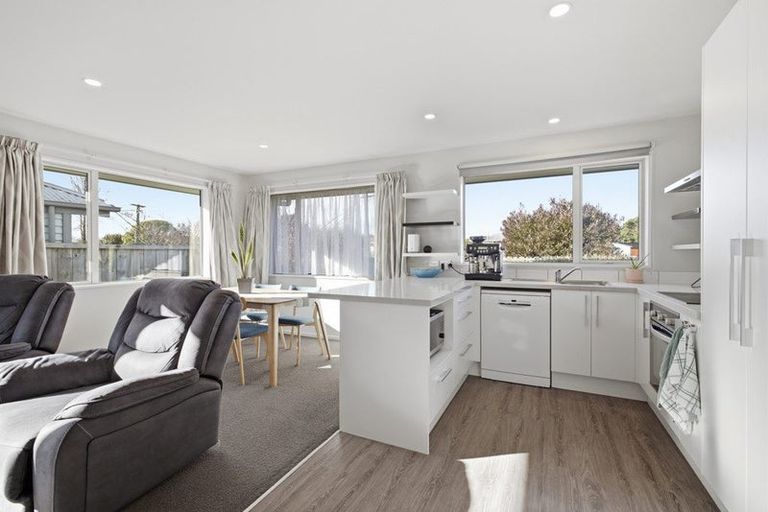 Photo of property in 39 Baynes Street, Burwood, Christchurch, 8083