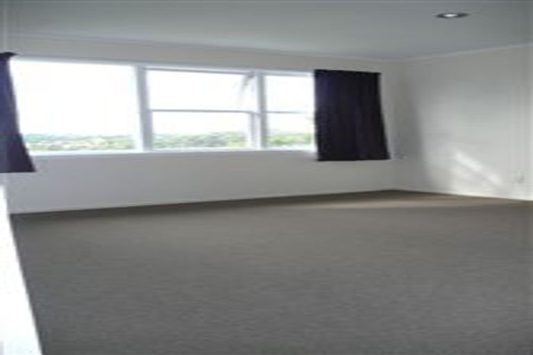 Photo of property in 73 Manuka Road, Bayview, Auckland, 0629