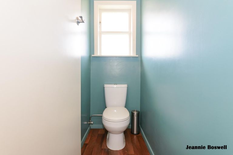 Photo of property in 600 Featherston Street, Roslyn, Palmerston North, 4414