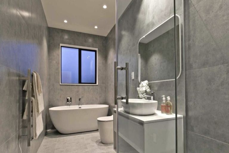 Photo of property in 21 Princes Street, Riverhead, 0820