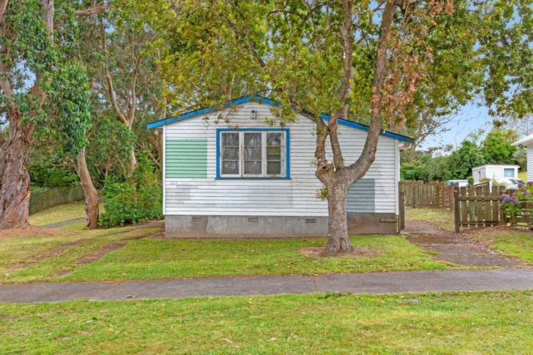 Photo of property in 49a Mungavin Avenue, Ranui, Porirua, 5024