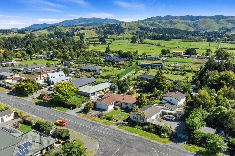 Photo of property in 36 Church Street, Oxford, 7430