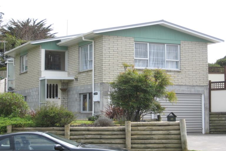 Photo of property in 32 Carlton Terrace, Westown, New Plymouth, 4310