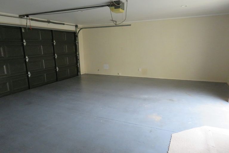 Photo of property in 36a Greenhill Crescent, Pakuranga, Auckland, 2010