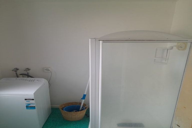 Photo of property in 48-50 Porritt Avenue, Mount Victoria, Wellington, 6011