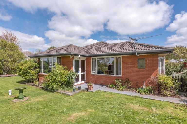 Photo of property in 16 Clinton Street, Darfield, 7510