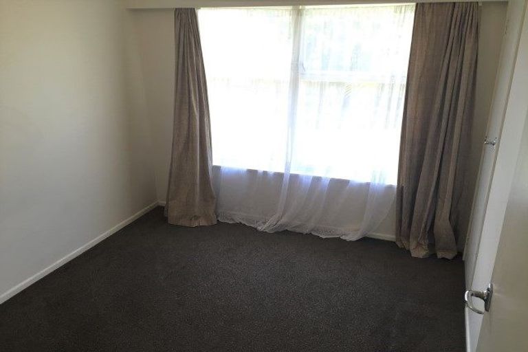 Photo of property in 262 Hepburn Road, Glendene, Auckland, 0602