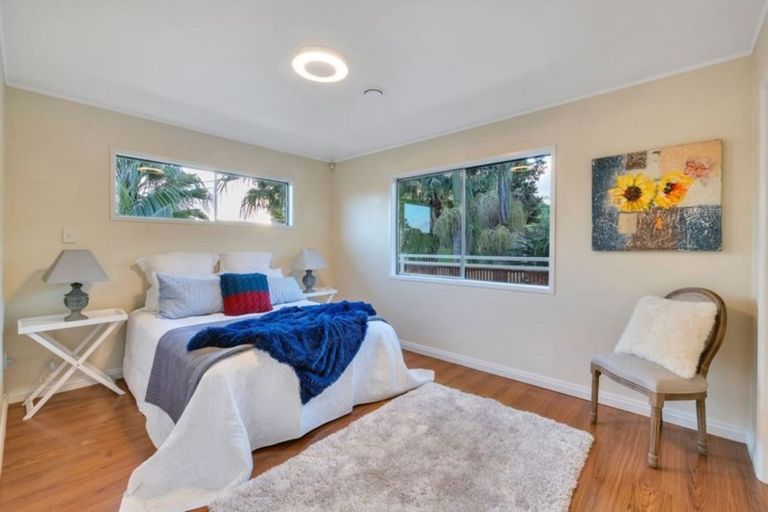 Photo of property in 5 Wilkinson Way, Browns Bay, Auckland, 0630