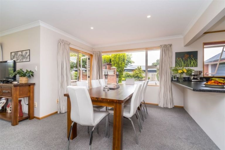 Photo of property in 9 Huntly Road, Outram, 9019