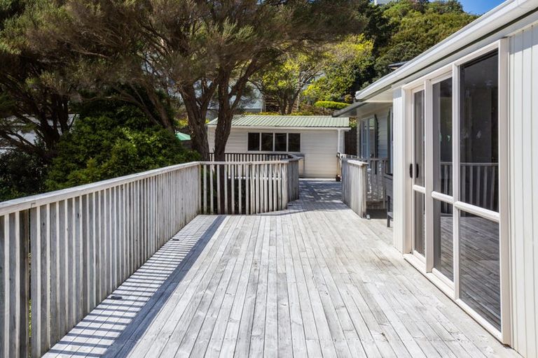 Photo of property in 96 Leeward Drive, Whitby, Porirua, 5024