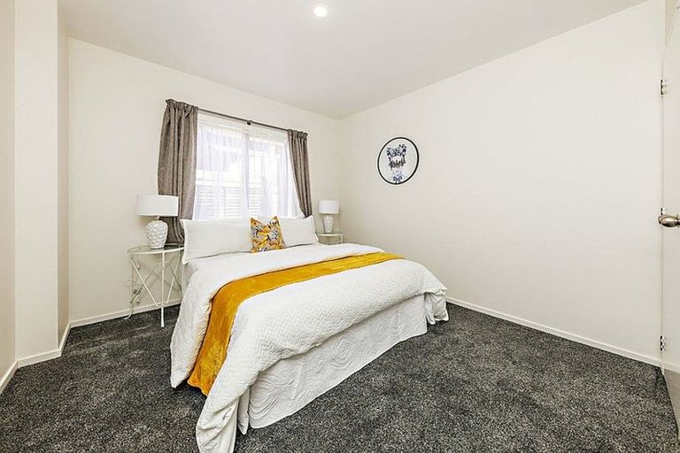 Photo of property in 4/202 Massey Road, Mangere East, Auckland, 2024