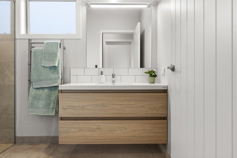 Photo of property in 22 Quarry Ridge, Poraiti, Napier, 4182