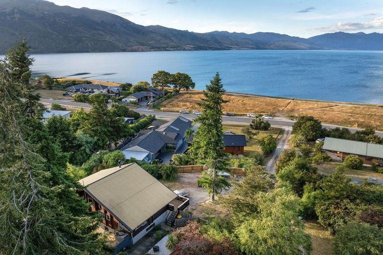 Photo of property in 303 Lakeview Terrace, Lake Hawea, Wanaka, 9382