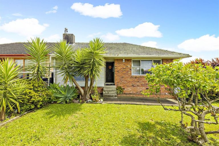 Photo of property in 1/507 Massey Road, Mangere, Auckland, 2022