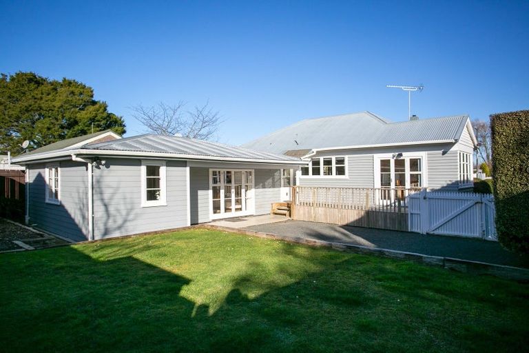 Photo of property in 52 Williams Street, Cambridge, 3434