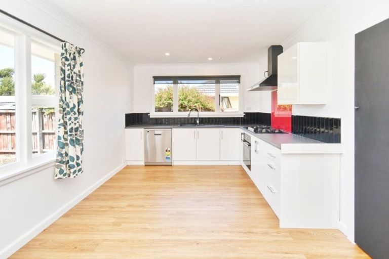 Photo of property in 8 Warblington Street, Aranui, Christchurch, 8061