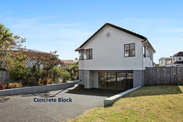 Photo of property in 21 Waller Avenue, Bucklands Beach, Auckland, 2012