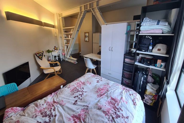 Photo of property in Urbane Apartments, 10/29 Webb Street, Mount Cook, Wellington, 6011