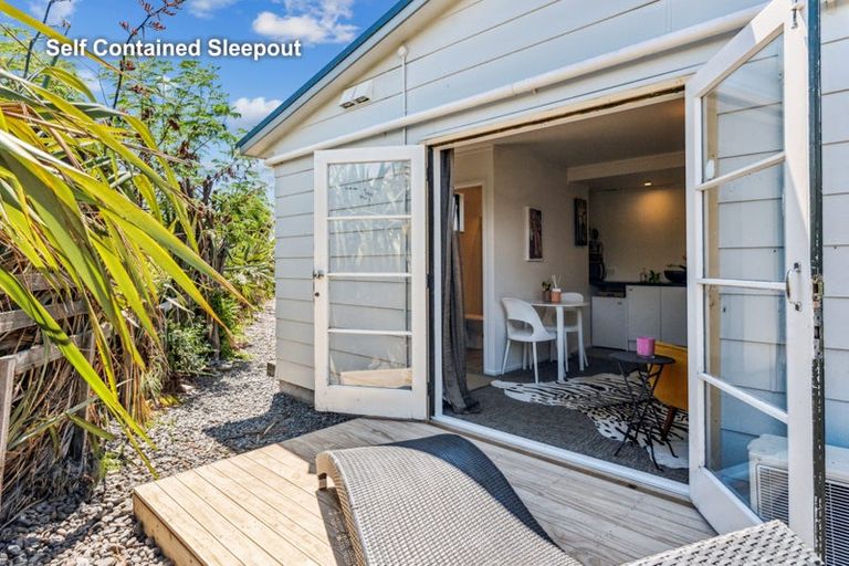 Photo of property in 8 Norna Grove, Waikawa Beach, Levin, 5573