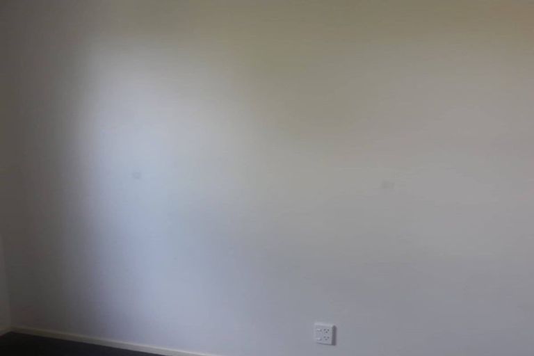 Photo of property in 17 Resolution Place, Bryndwr, Christchurch, 8053