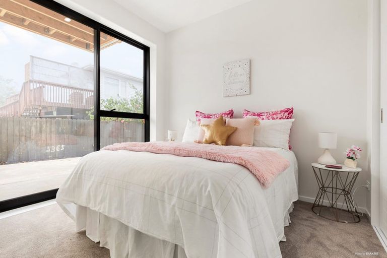 Photo of property in 53a Taikata Road, Te Atatu Peninsula, Auckland, 0610