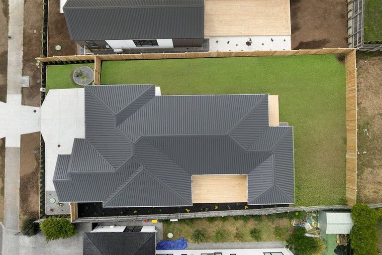 Photo of property in 24 Josh Road, Huapai, Kumeu, 0810