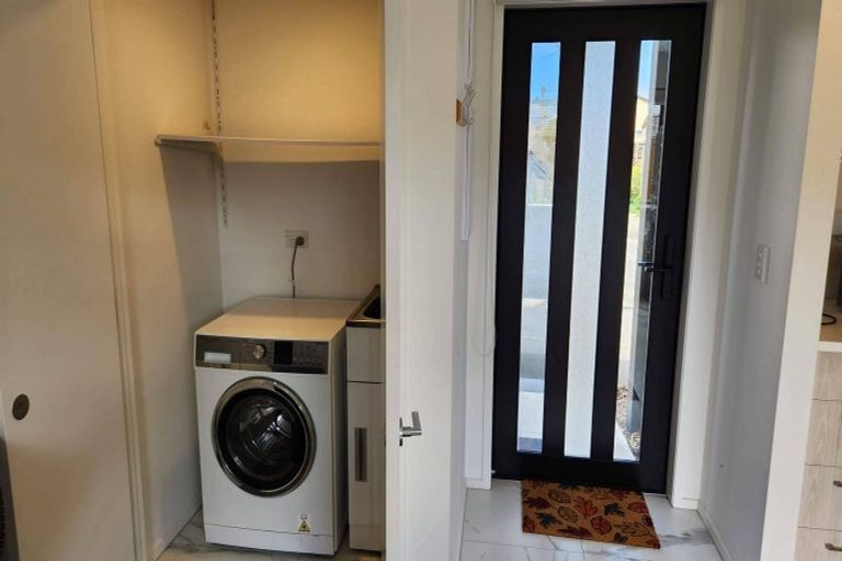 Photo of property in 27 Hargest Crescent, Sydenham, Christchurch, 8023