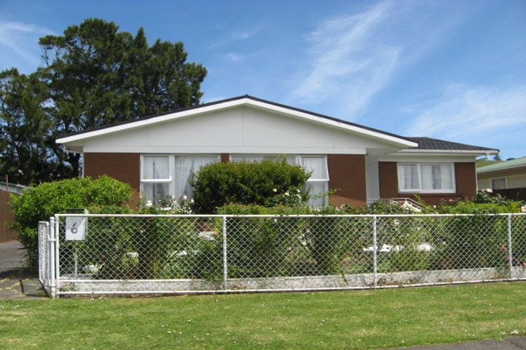 Photo of property in 6 Kambalda Street, Mangere Bridge, Auckland, 2022