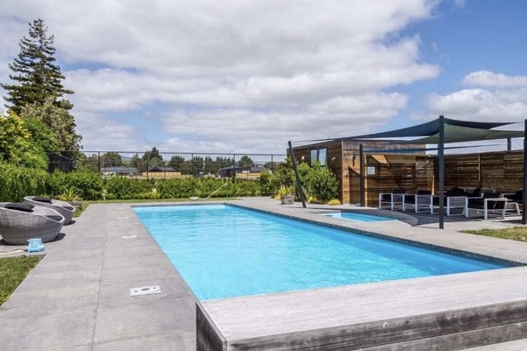 Photo of property in 20 Burgundy Drive, Martinborough, 5711