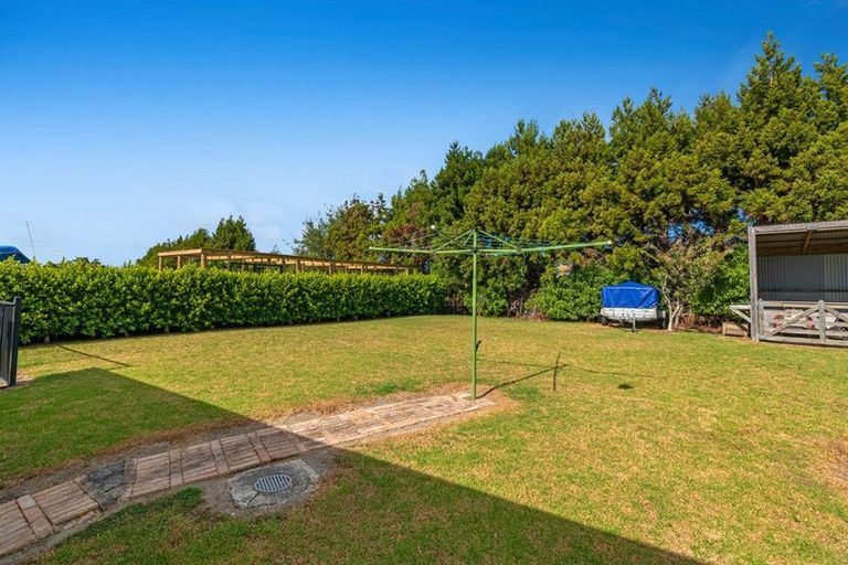 Photo of property in 7 Omana Avenue, Shelly Beach, Helensville, 0874
