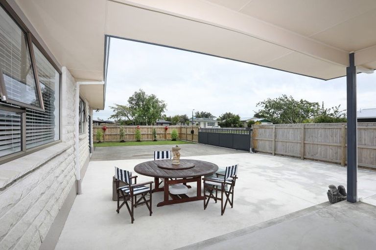 Photo of property in 1 Caroline Drive, Feilding, 4702