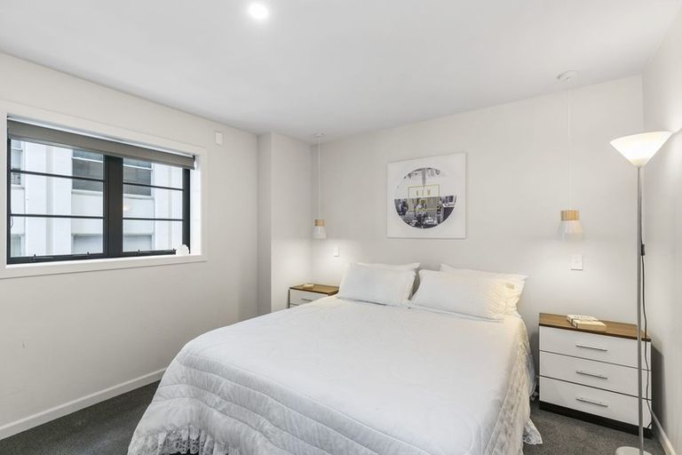Photo of property in Westhaven Apartments, 13/127 Molesworth Street, Thorndon, Wellington, 6011