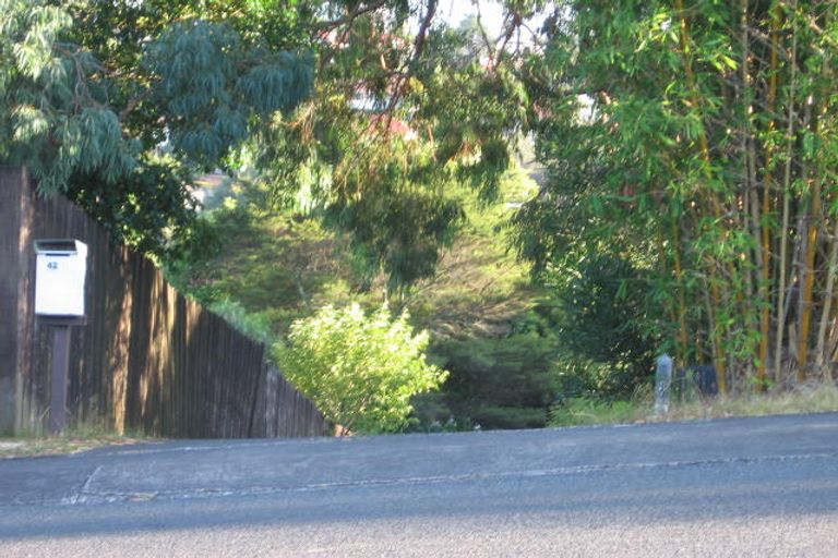 Photo of property in 42 Oaktree Avenue, Browns Bay, Auckland, 0630