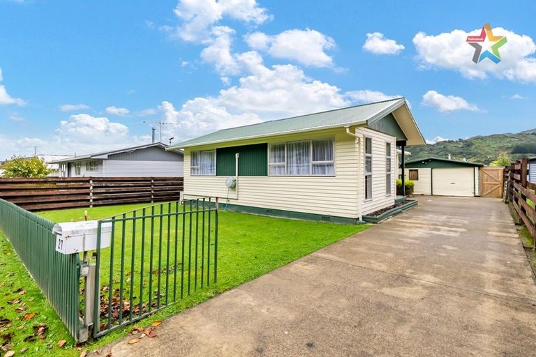 Photo of property in 27 Trelawney Road, Wainuiomata, Lower Hutt, 5014