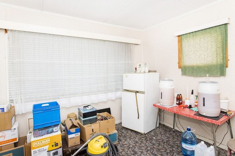 Photo of property in 122 De Lautour Road, Inner Kaiti, Gisborne, 4010