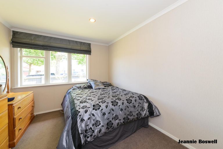 Photo of property in 600 Featherston Street, Roslyn, Palmerston North, 4414