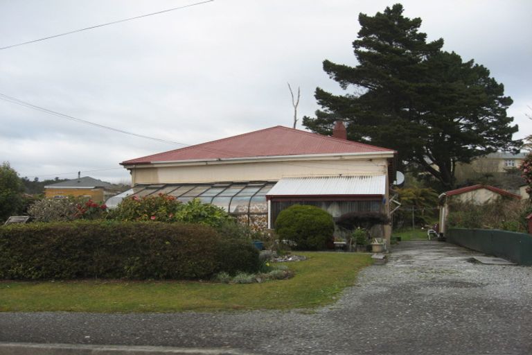 Photo of property in 7 Fraser Street, Runanga, 7803
