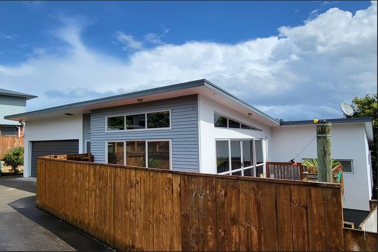 Photo of property in 9 Carento Way, Stanmore Bay, Whangaparaoa, 0932