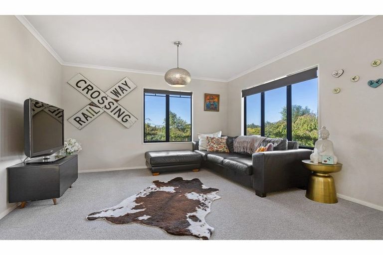 Photo of property in 37 Hereford Drive, Horsham Downs, Hamilton, 3281