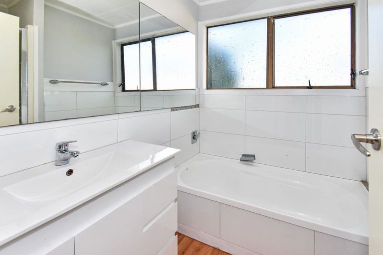 Photo of property in 436 Porchester Road, Randwick Park, Auckland, 2105