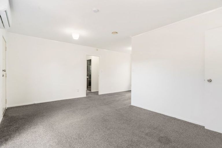 Photo of property in 9 Horlicks Place, Randwick Park, Auckland, 2105