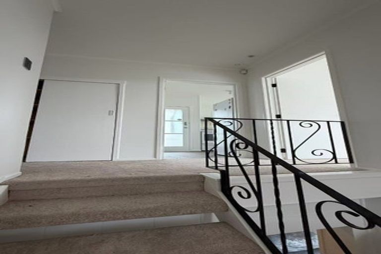 Photo of property in 40 Velma Road, Hillcrest, Auckland, 0627