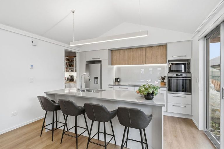 Photo of property in 15 Larissa Road, Halswell, Christchurch, 8025