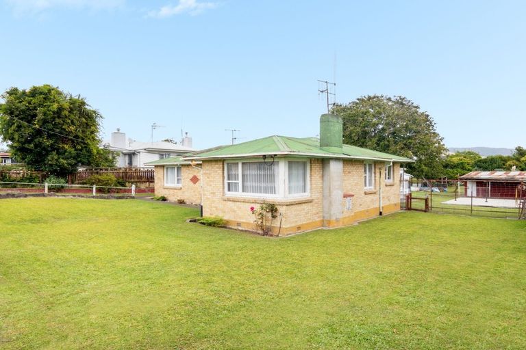 Photo of property in 8 Seddon Street, Te Puke, 3119