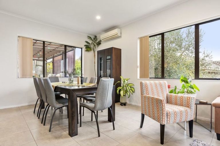 Photo of property in 64 Black Teal Close, Unsworth Heights, Auckland, 0632